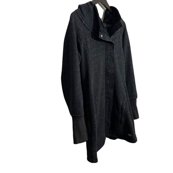 The North Face woman’s black fleece parka size M - Picture 2 of 9